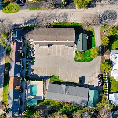 Spruce & Shore Motel Fish Creek Exterior photo